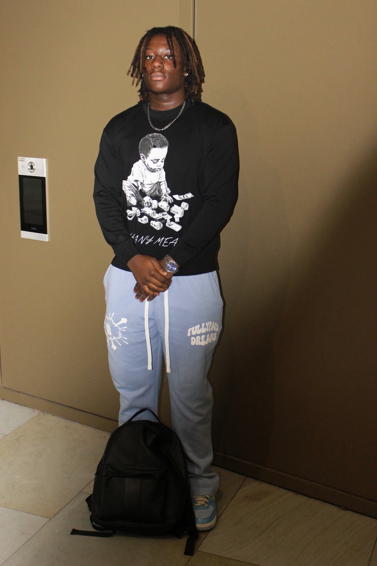 BLACK NNP longlseve