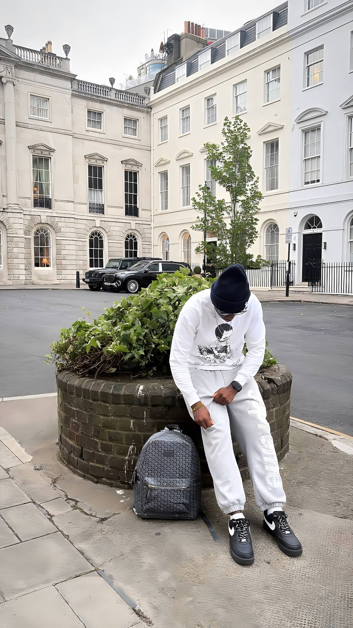 NEVER NOT PAID WHITE LONGSLEEVE