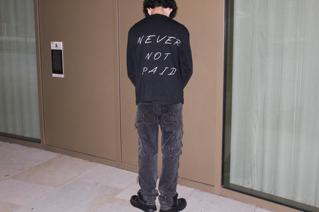 BLACK NNP longlseve