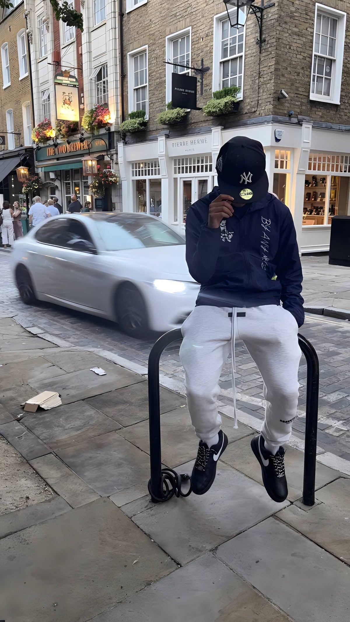 Navy N.N.P WINDBREAKER